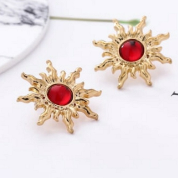 LAST PAIR! Ruby & Gold Starburst Earrings - Picture 3 of 5